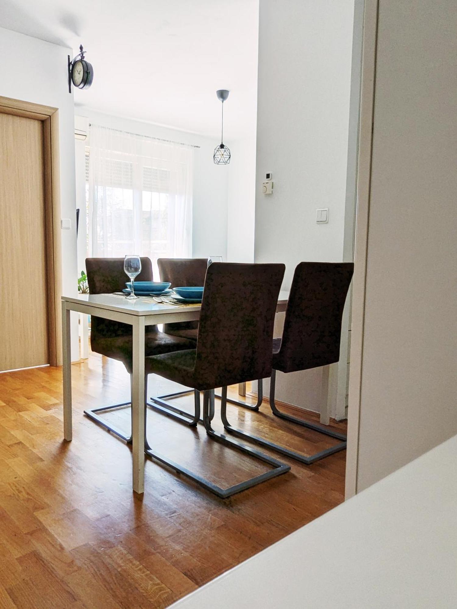 Doma-Lu Apartment-Near Airport And Highway- Free Parking Velika Mlaka Buitenkant foto