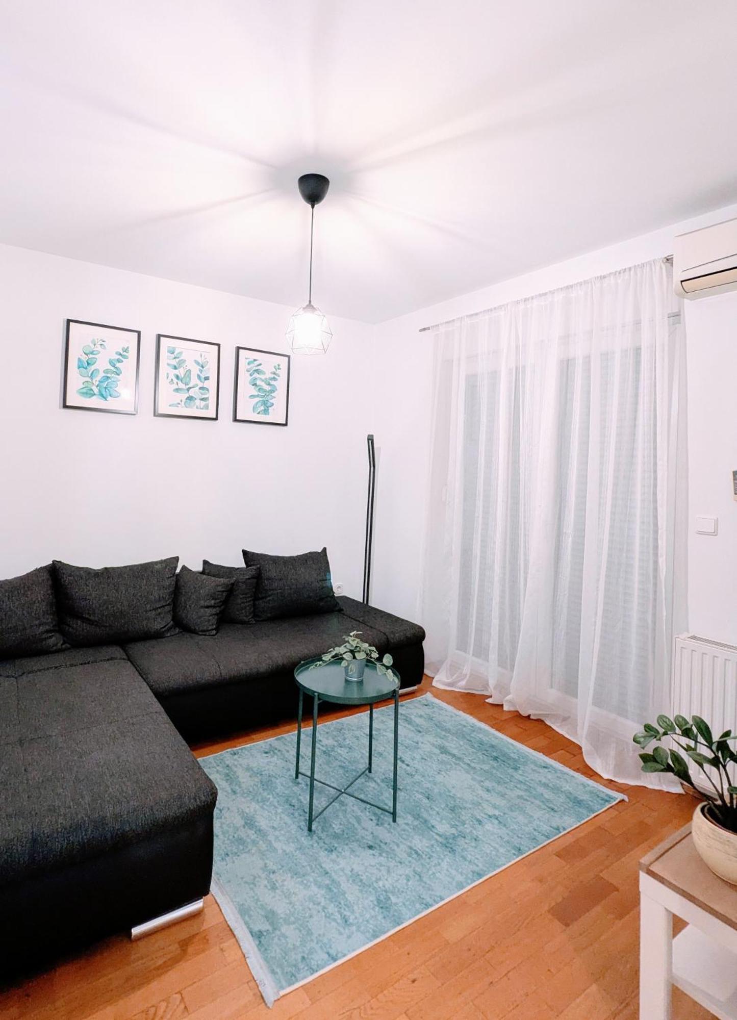 Doma-Lu Apartment-Near Airport And Highway- Free Parking Velika Mlaka Buitenkant foto
