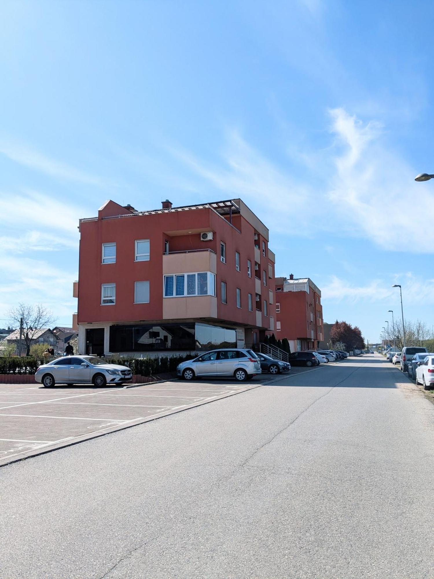Doma-Lu Apartment-Near Airport And Highway- Free Parking Velika Mlaka Buitenkant foto